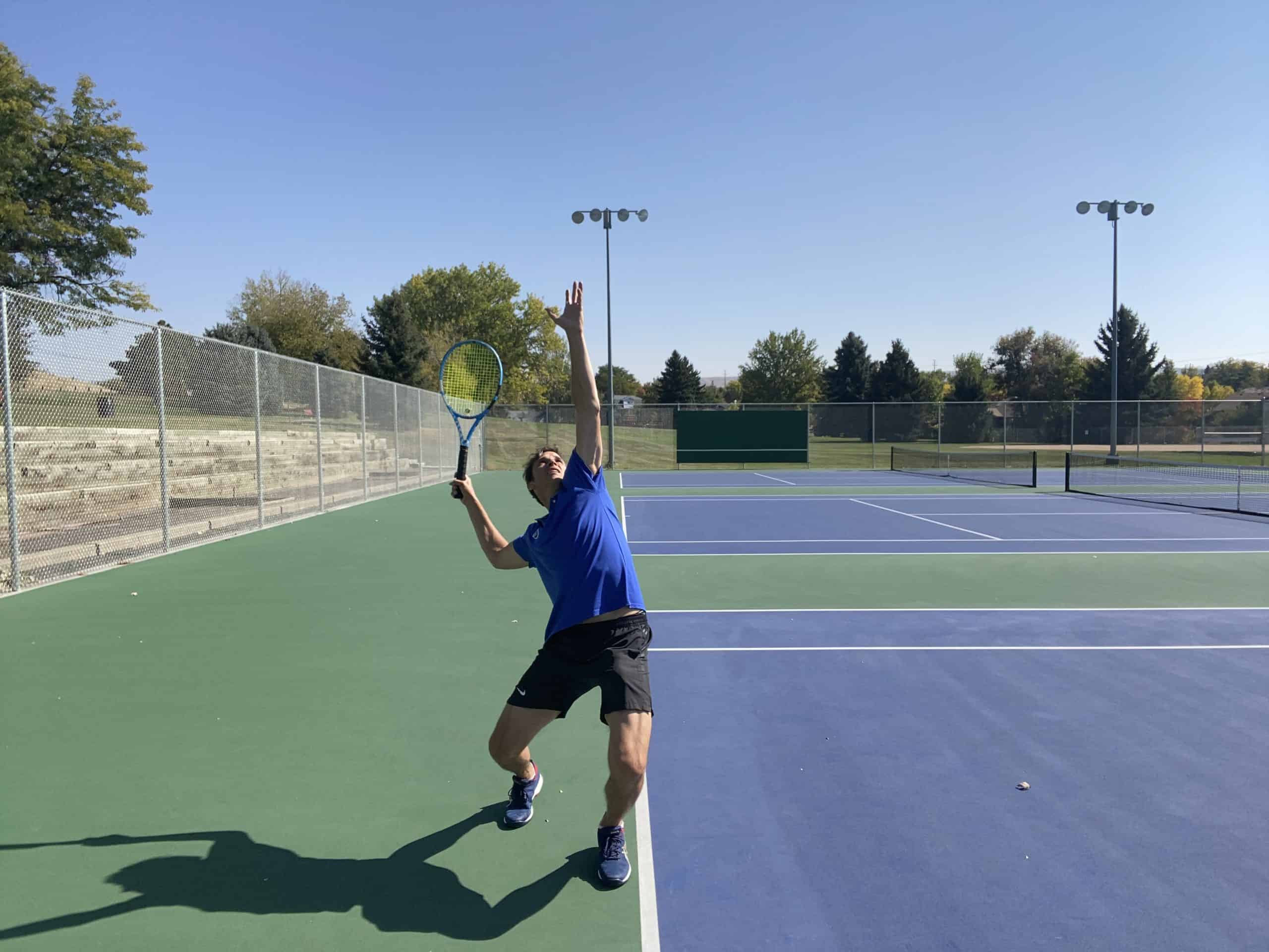 Perfect trophy position on the tennis serve